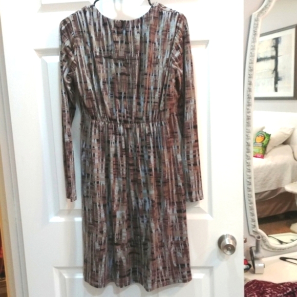 Simply Vera Vera Wang Dresses & Skirts - Simply Vera Autumn Watercolor longsleeve beige neutrals dress fits Medium